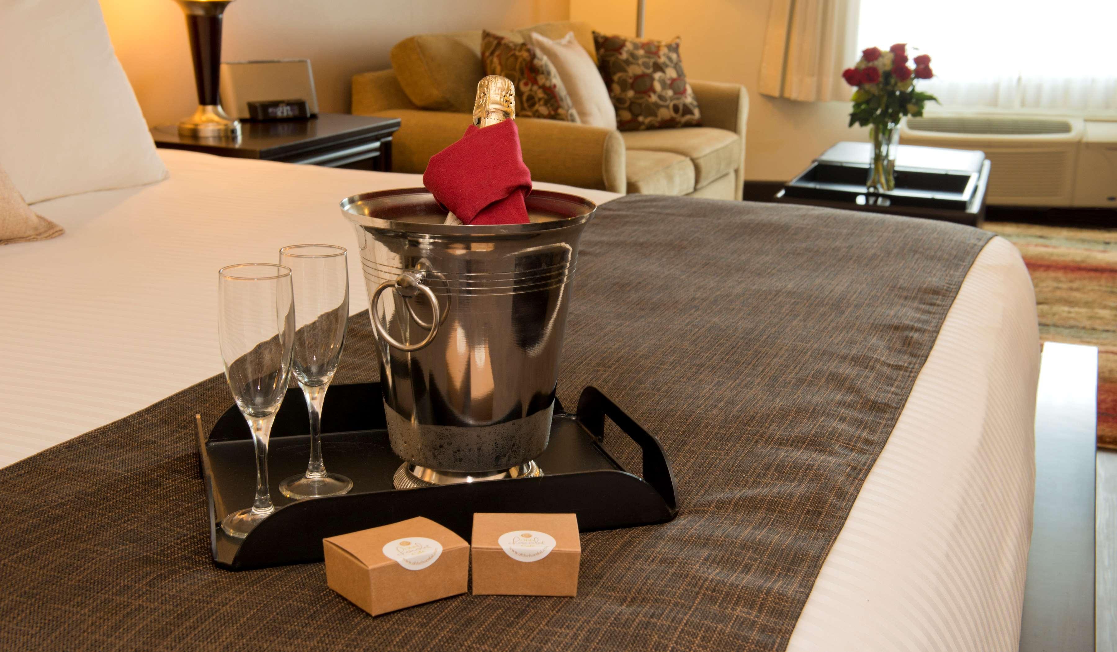 เพรสทีจ เทรชเชอร์ โคฟ โฮเต็ล เบสต์เวสเทิร์น พรีเมียร์ คอลเลคชั่น Hotel พรินซ์จอร์จ ภายนอก รูปภาพ