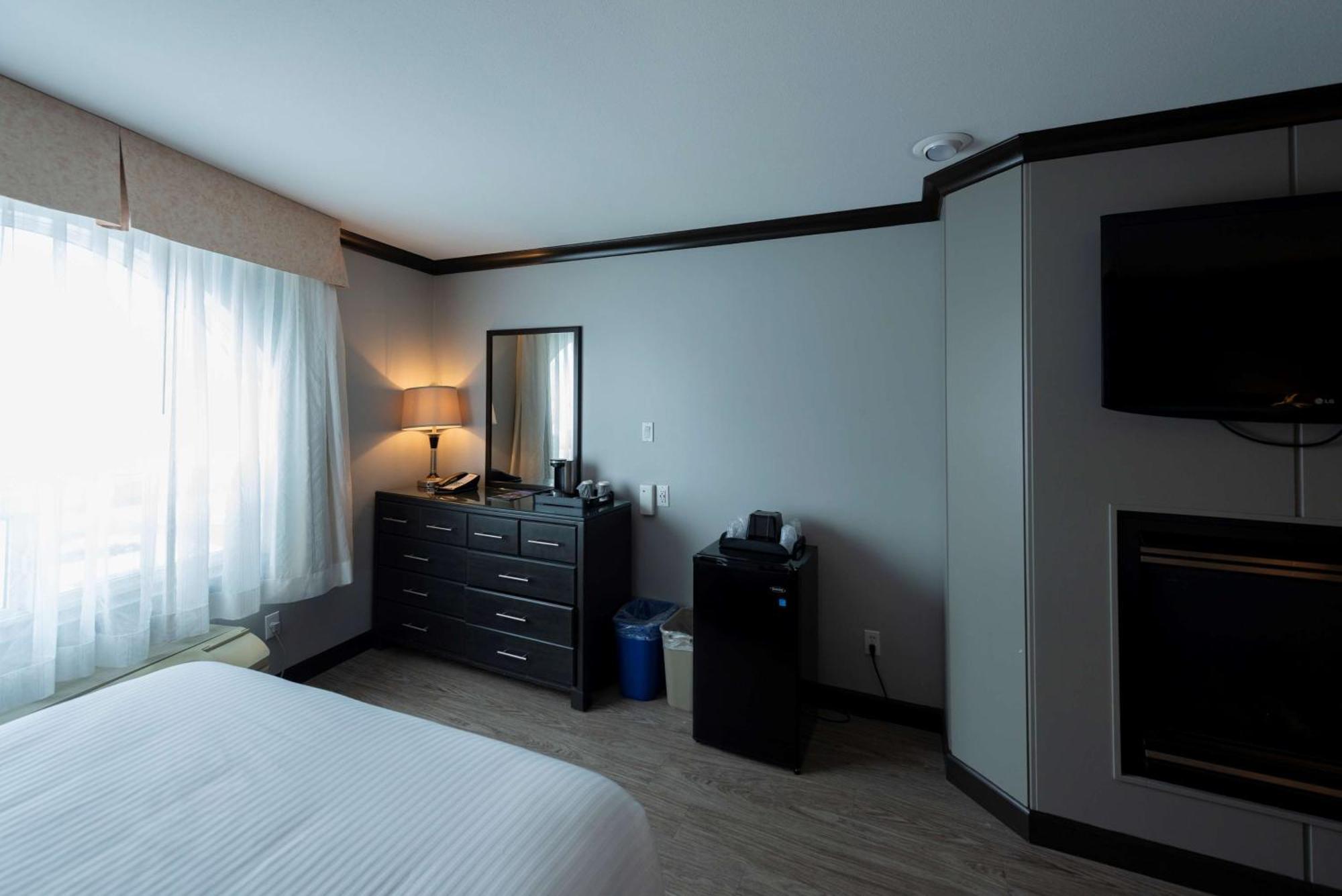 เพรสทีจ เทรชเชอร์ โคฟ โฮเต็ล เบสต์เวสเทิร์น พรีเมียร์ คอลเลคชั่น Hotel พรินซ์จอร์จ ภายนอก รูปภาพ